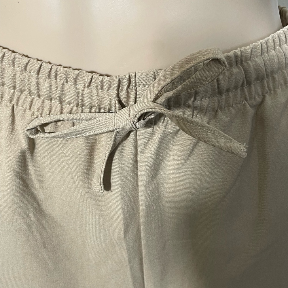 Sz XL Ardene women’s Mid Rise Straight Leg Cargo Pants 4 pockets pull on - Picture 11 of 12